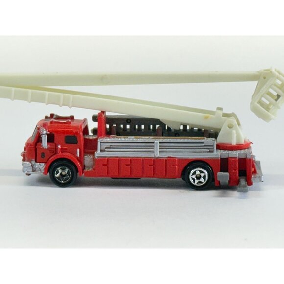 Micro Machines 2 Galoob Deluxe Hook & Ladder Fire Truck 1980s Vintage Toy - Picture 5 of 13